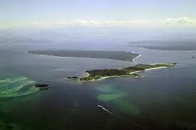 Baía dos Golfinhos - Ilha do Mel - PR