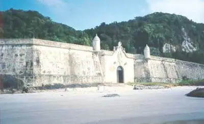 Imagem imponente da Fortaleza de Nossa Senhora dos Prazeres