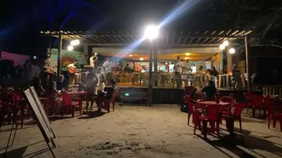 Movimento a noite - Shams Bar & Gastronomia - Ilha do Mel - Pr